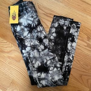 Black tyedye jeans size 7 NWT